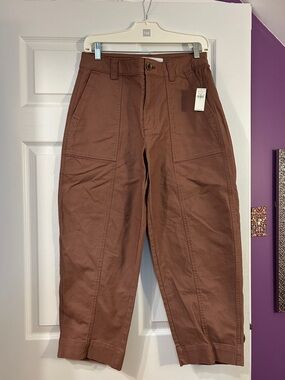 Old Navy Women’s NWT Sz 6 Rust Brown High-Rise Barrel Leg